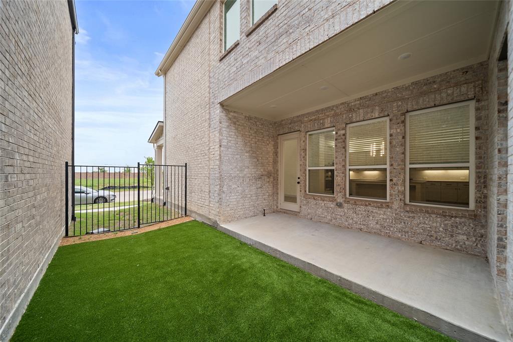9449 Keep Street Property Photo 16