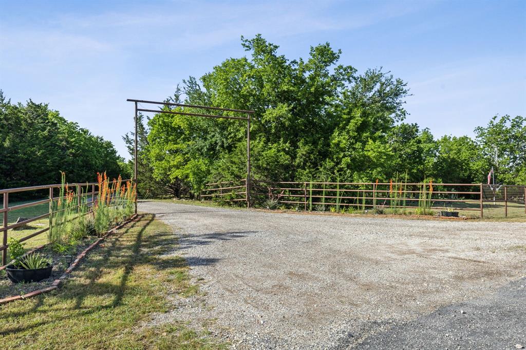 7968 Fm 121 Property Photo 29