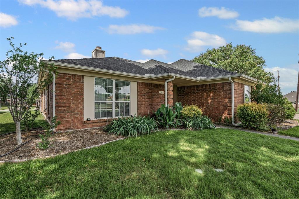 1501 Summerwind Lane Property Photo 1