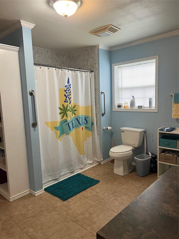 606 S Wade Street Property Photo 17