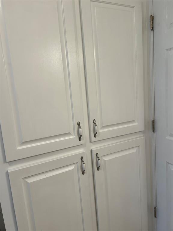 606 S Wade Street Property Photo 31