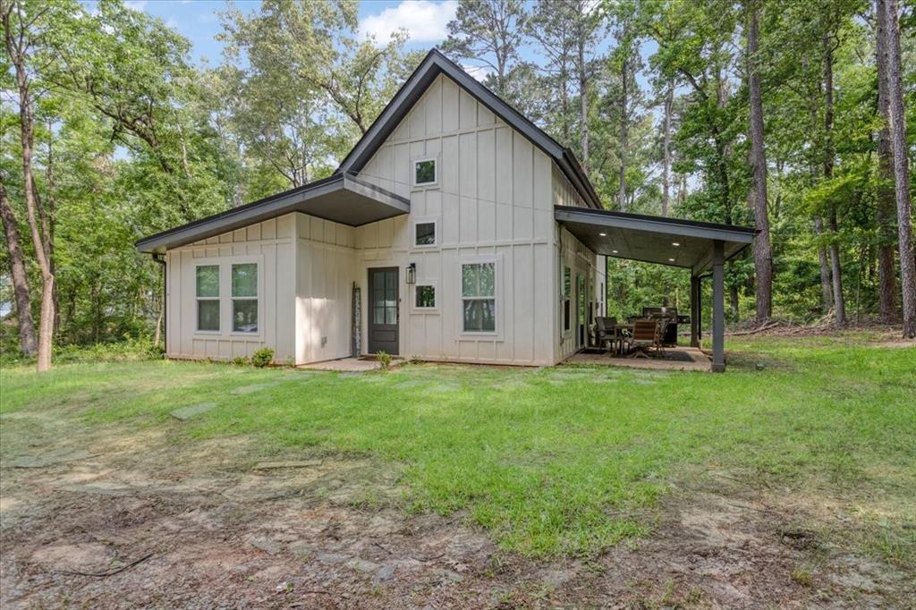 299 Southshore Drive Property Photo 1