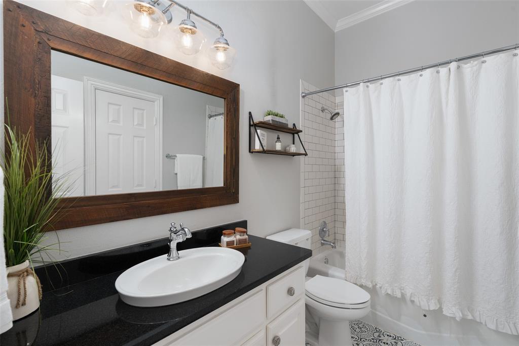 812 Hills Creek Drive Property Photo 22