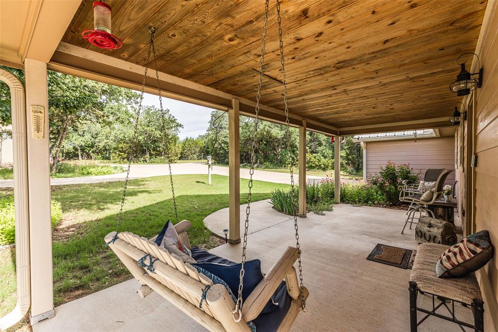 420 Private Road 1400 Property Photo 10