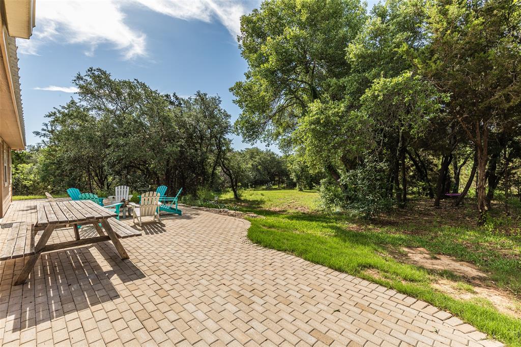 420 Private Road 1400 Property Photo 15