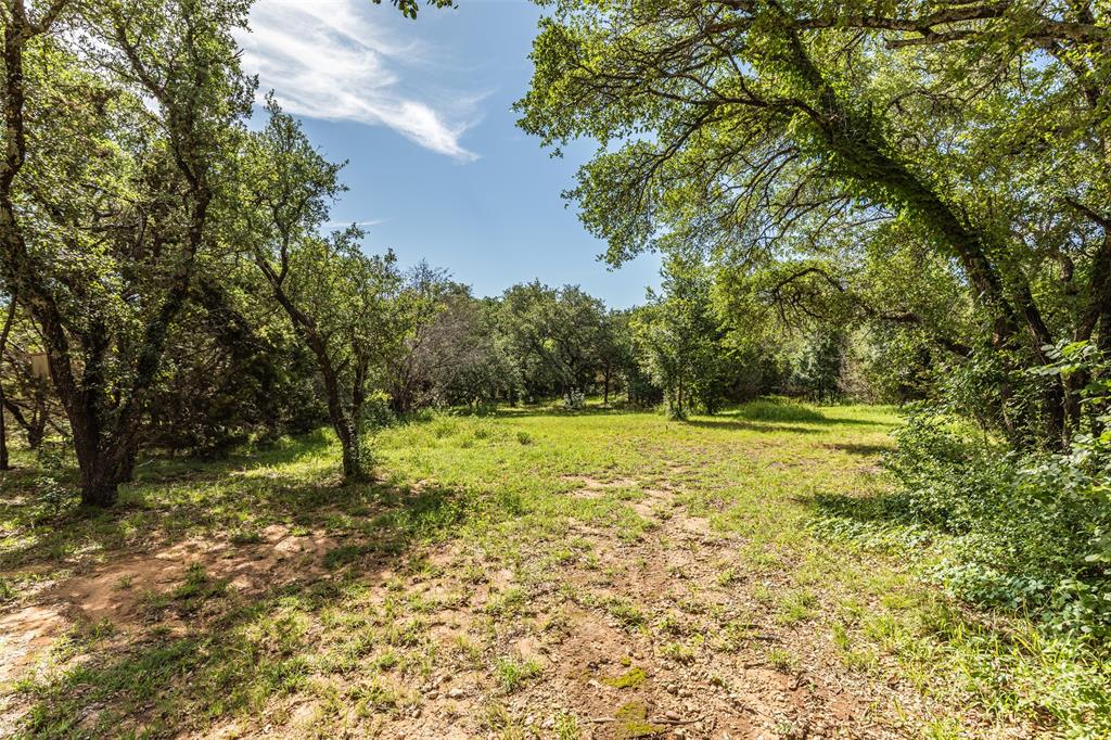 420 Private Road 1400 Property Photo 20