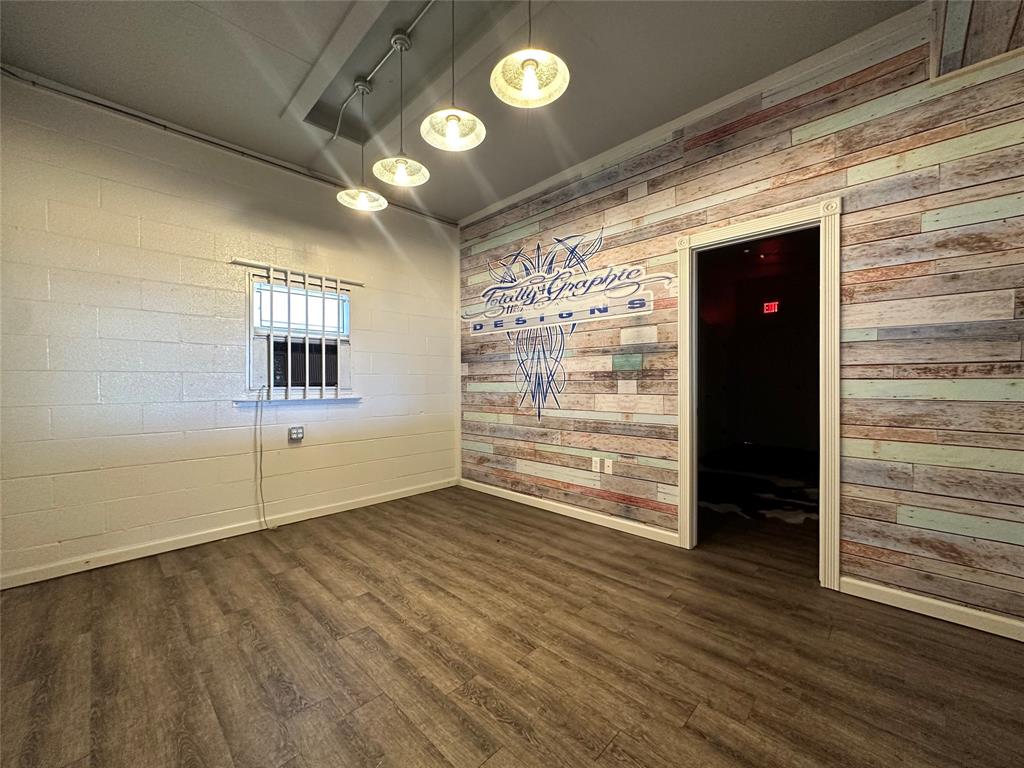 1222 Fort Worth Highway A Property Photo 10
