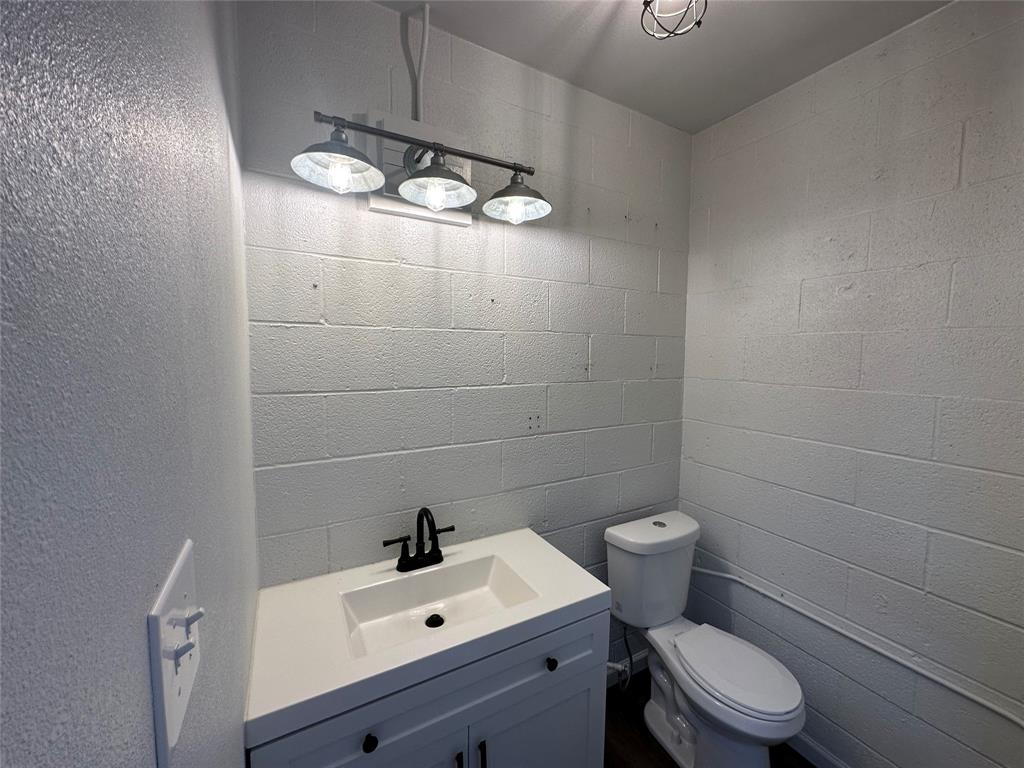1222 Fort Worth Highway A Property Photo 13