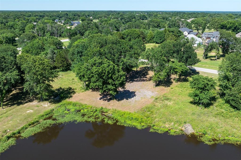 708 Clubview Drive Property Photo 10