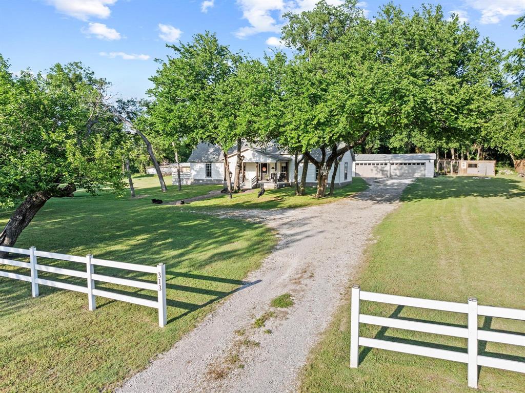 313 Chicken Street Property Photo 1