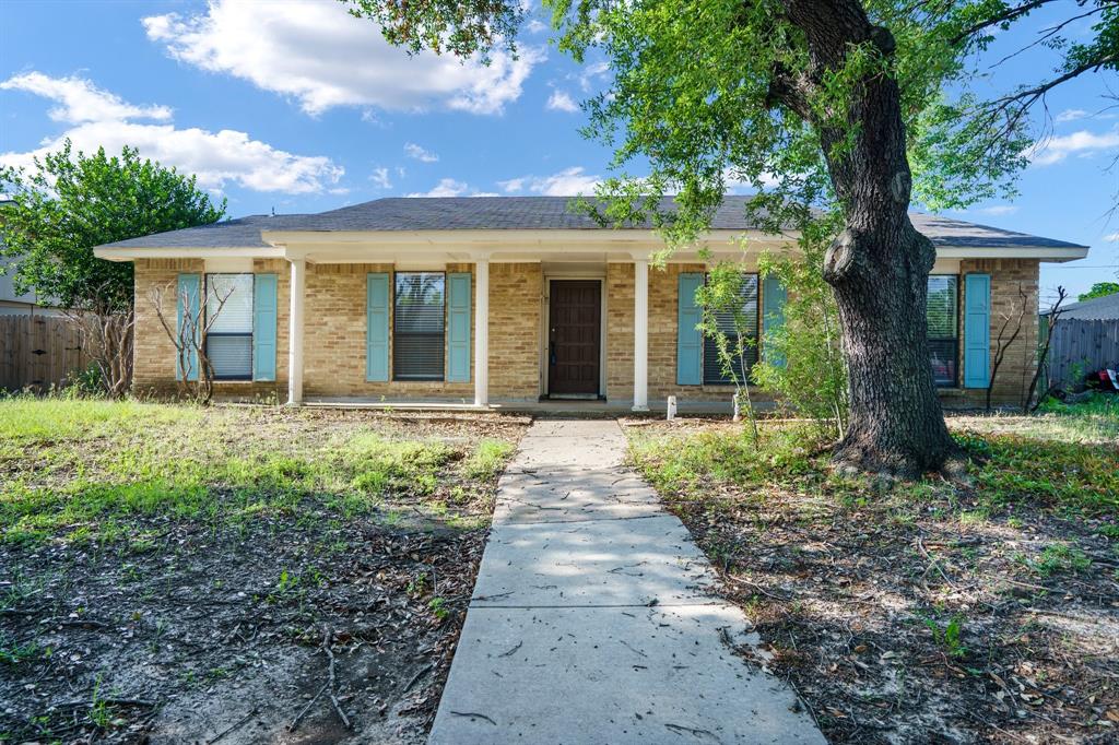 745 Oakland Street Property Photo 2