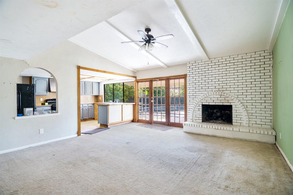 745 Oakland Street Property Photo 3