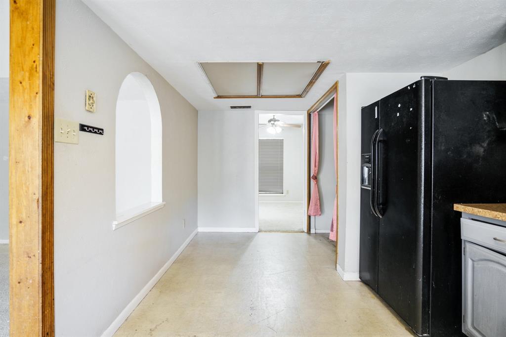 745 Oakland Street Property Photo 6