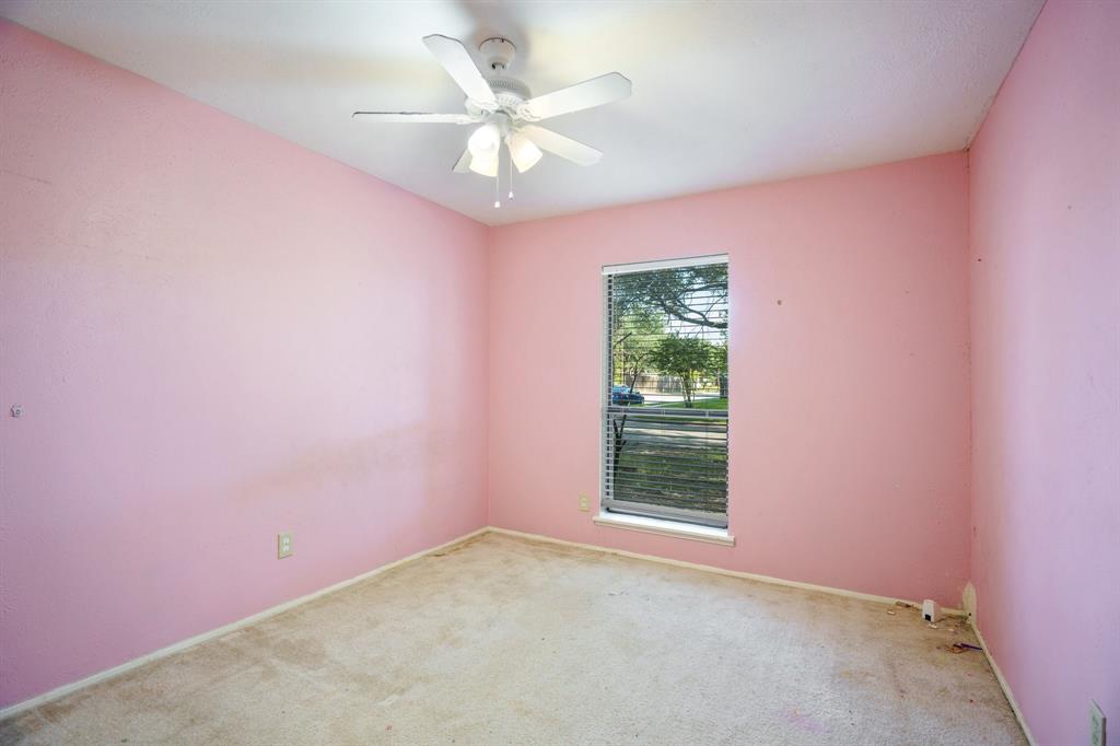 745 Oakland Street Property Photo 10