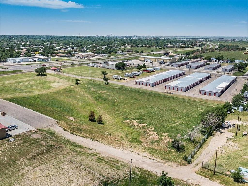 112 40th Avenue Property Photo 1