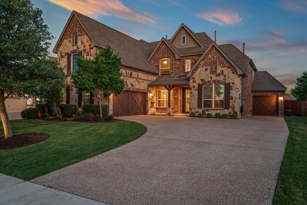 2812 Waverley Drive
