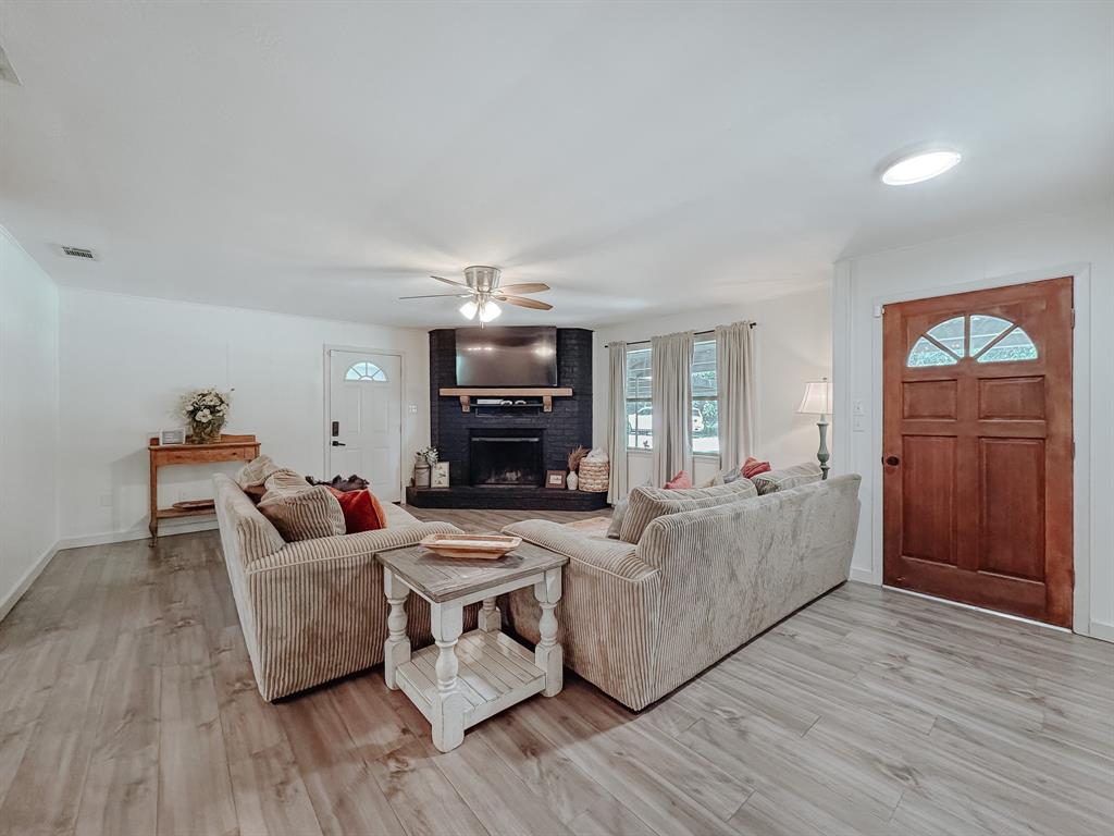 461 E Bradley Street Property Photo 1