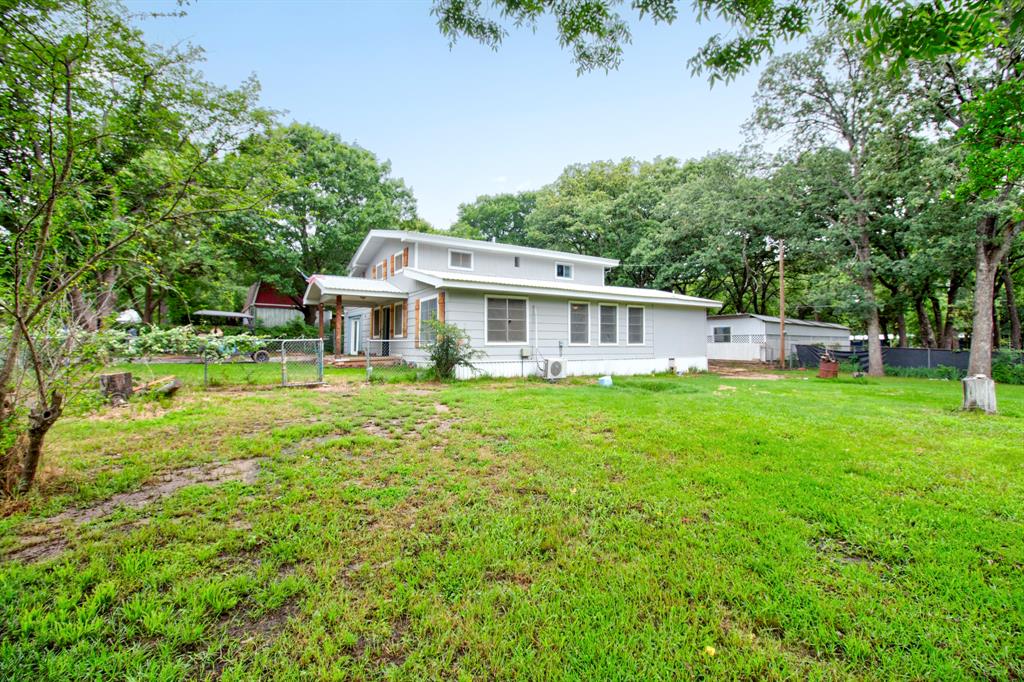 97 Oak Trail Drive Property Photo 3