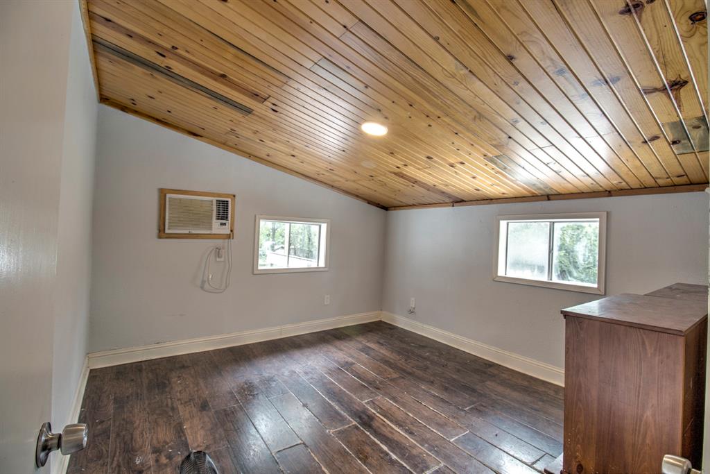 97 Oak Trail Drive Property Photo 24