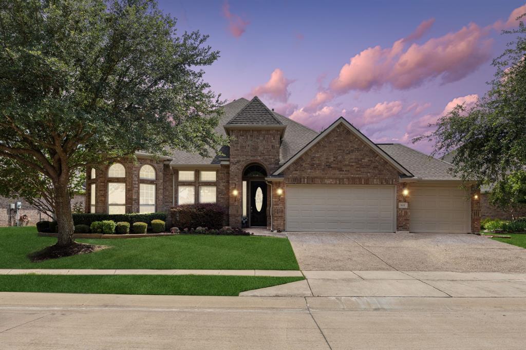 915 Shoal Creek Drive Property Photo 1