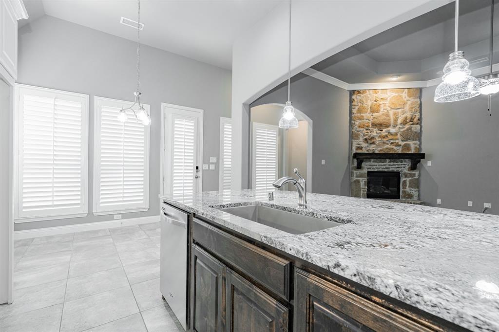 913 Colby Bluff Drive Property Photo 16