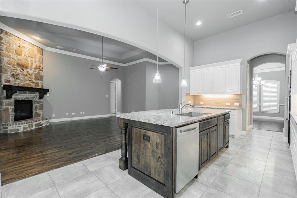 913 Colby Bluff Drive Property Photo 18