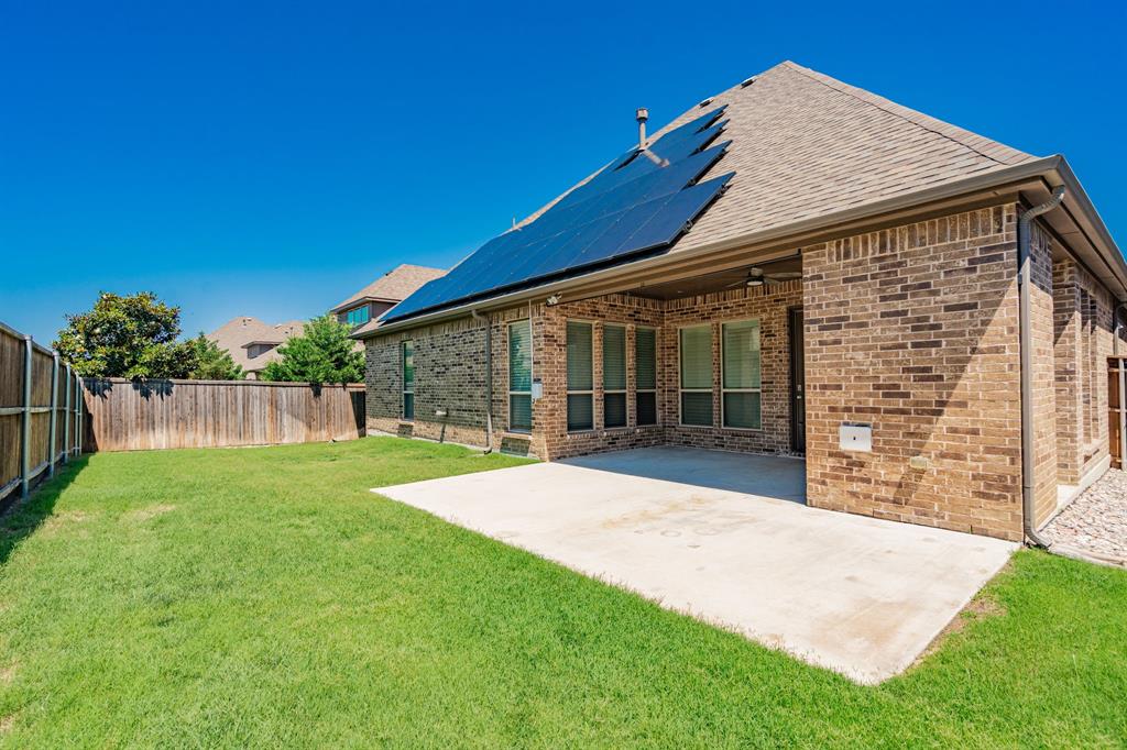 913 Colby Bluff Drive Property Photo 32