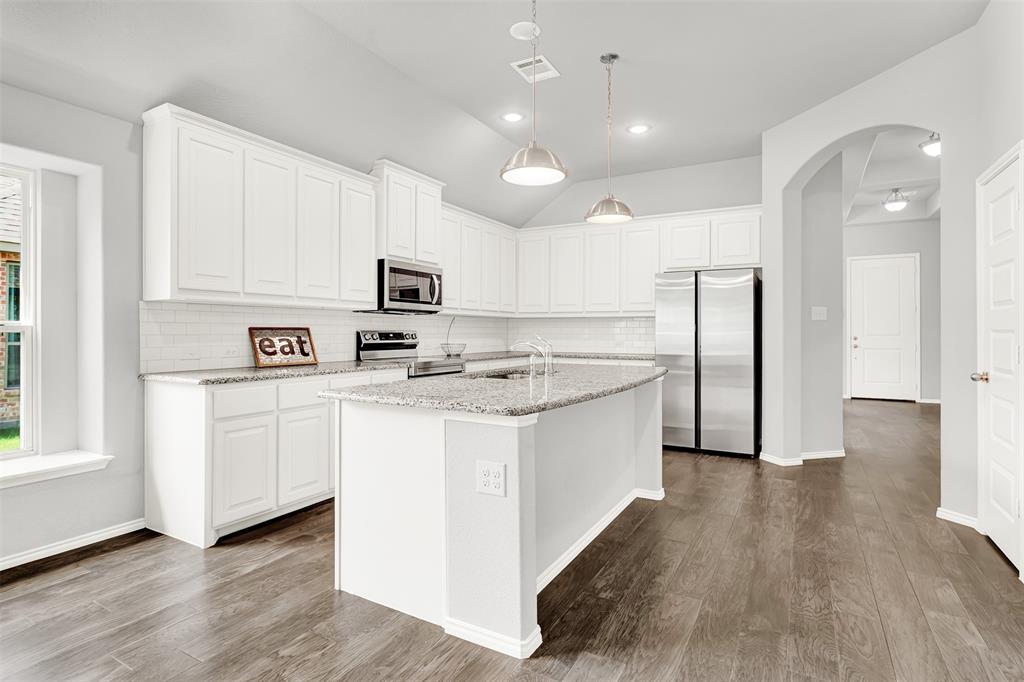 208 Rosemary Drive Property Photo 3