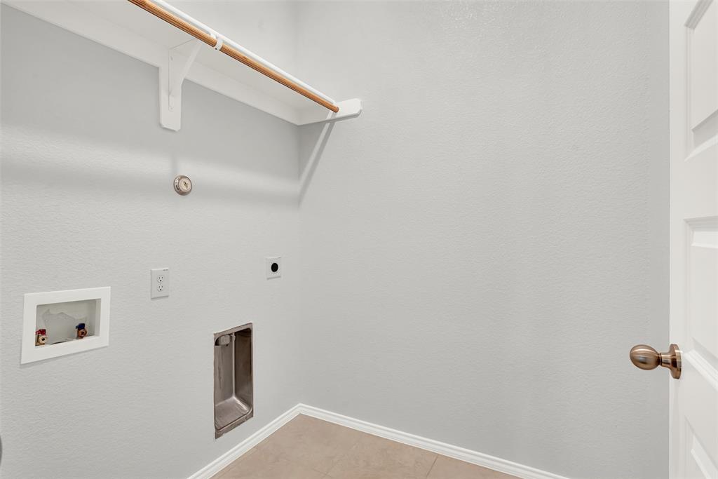 208 Rosemary Drive Property Photo 28