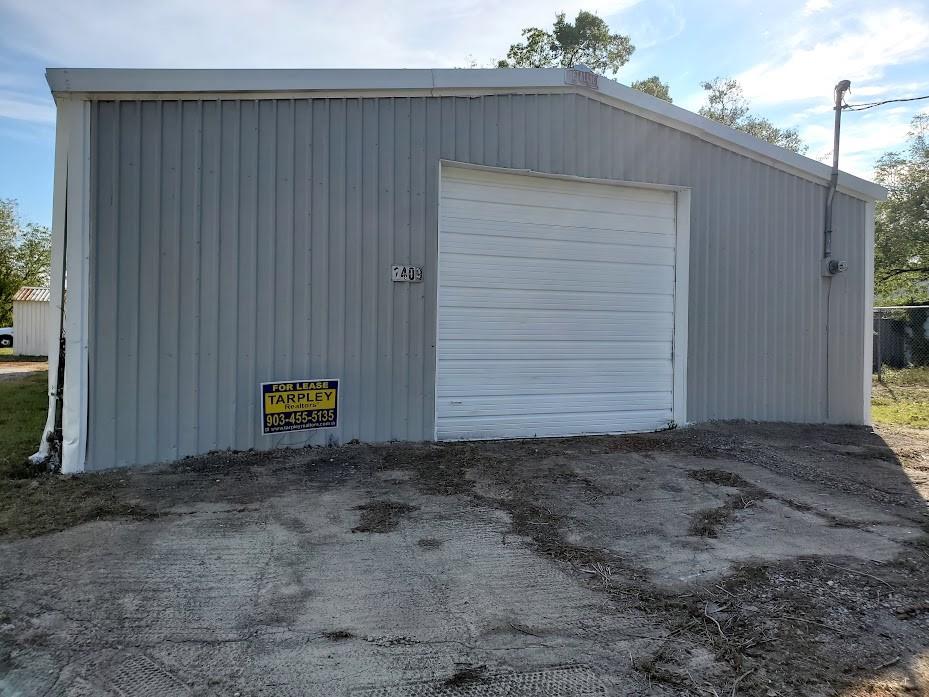 1401 Walworth Street Property Photo 2