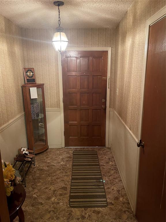 6320 Bocage Drive Property Photo 2