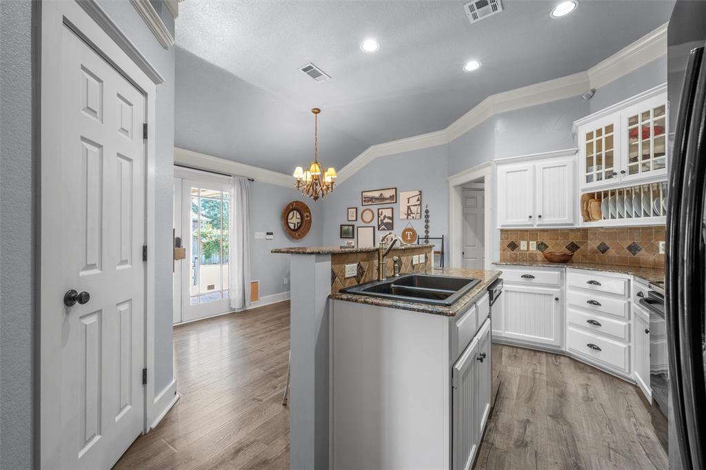 10513 Rayburn Way Property Photo 14