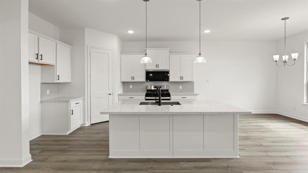 487 Silent Pond Parkway Property Photo 8