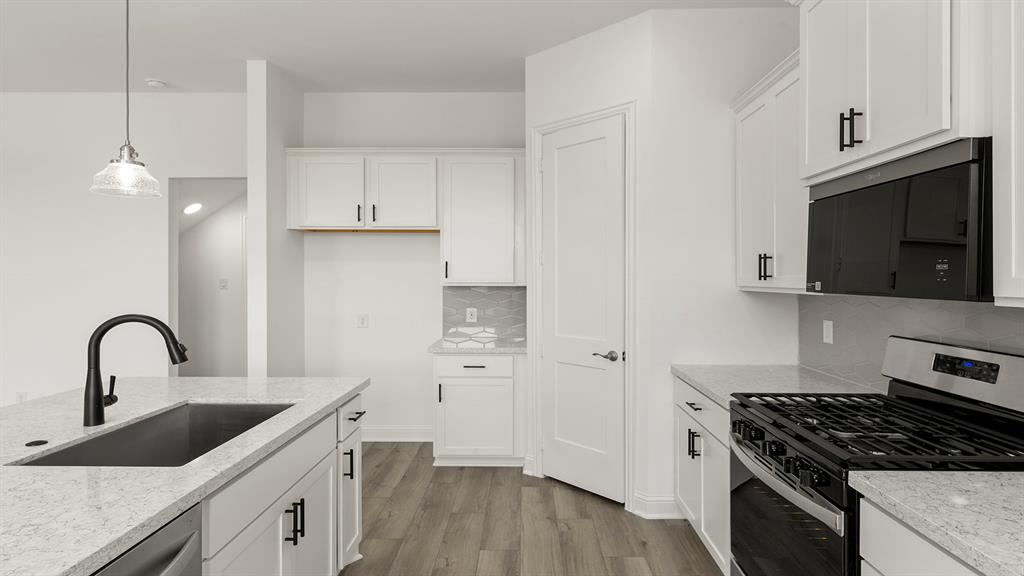 487 Silent Pond Parkway Property Photo 10