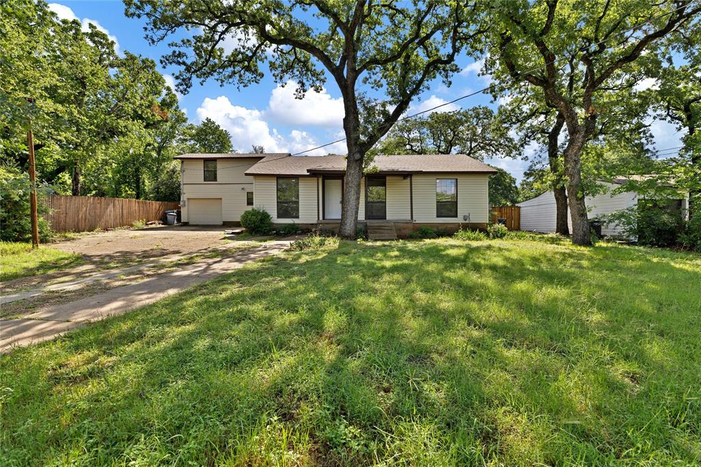 2605 Stark Street Property Photo 1