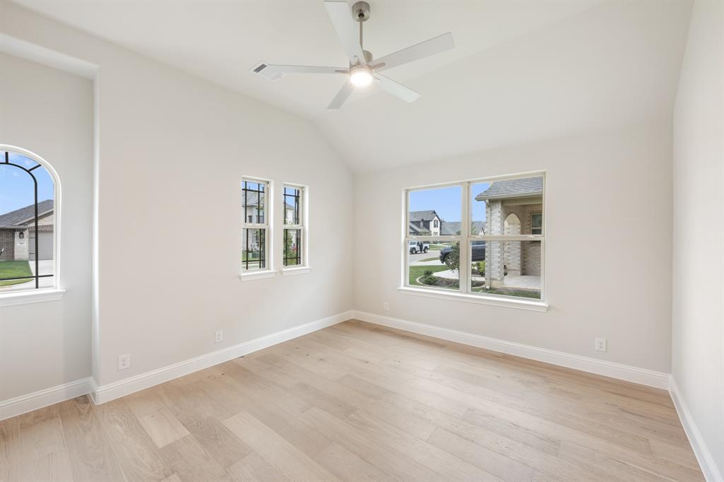 140 Claywood Drive Property Photo 6