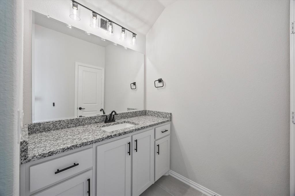 280 Sparkling Springs Drive Property Photo 30