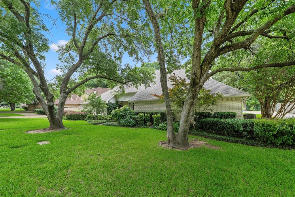 1210 Spring Lake Drive Property Photo 1