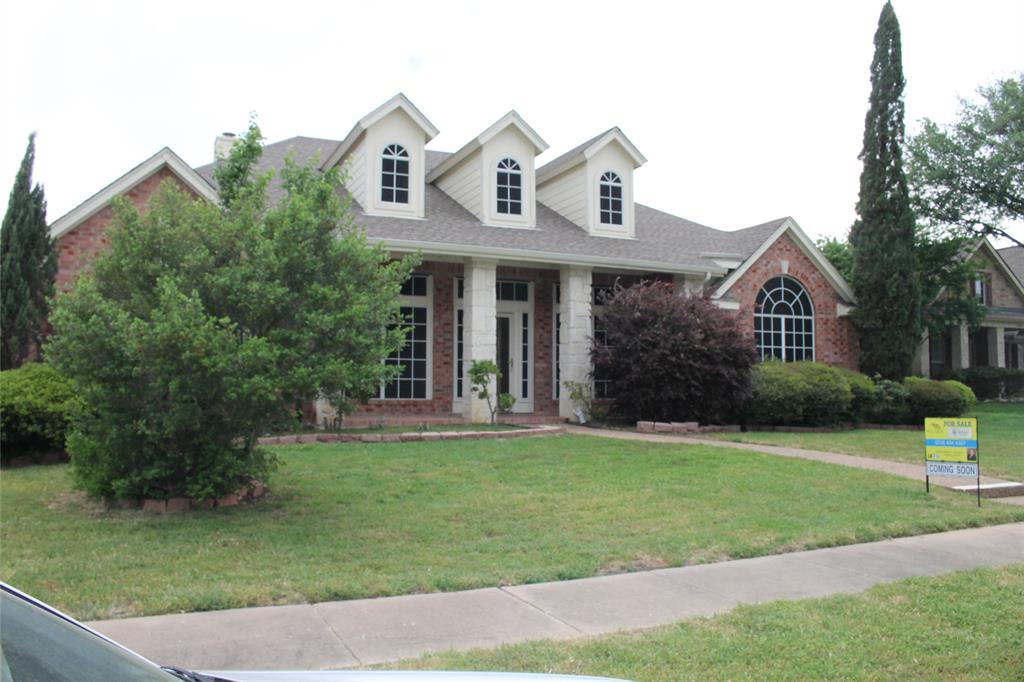 3901 Moonbeam Court Property Photo 2