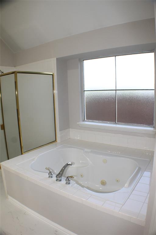 3901 Moonbeam Court Property Photo 34