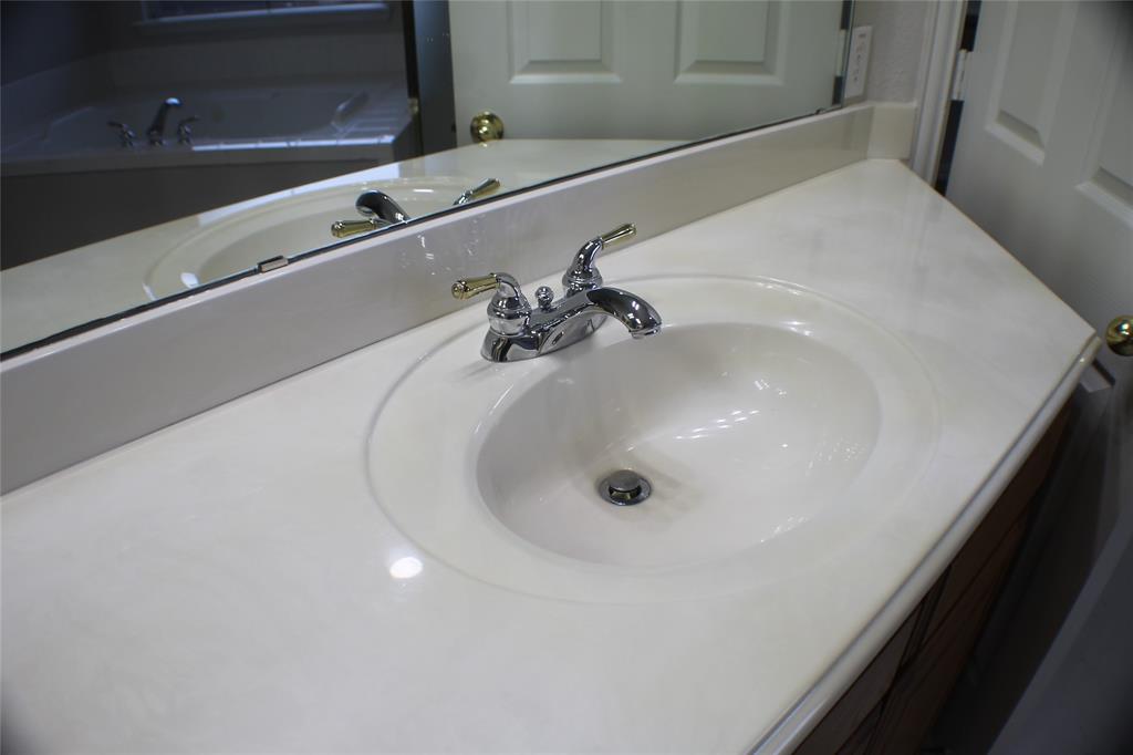 3901 Moonbeam Court Property Photo 35