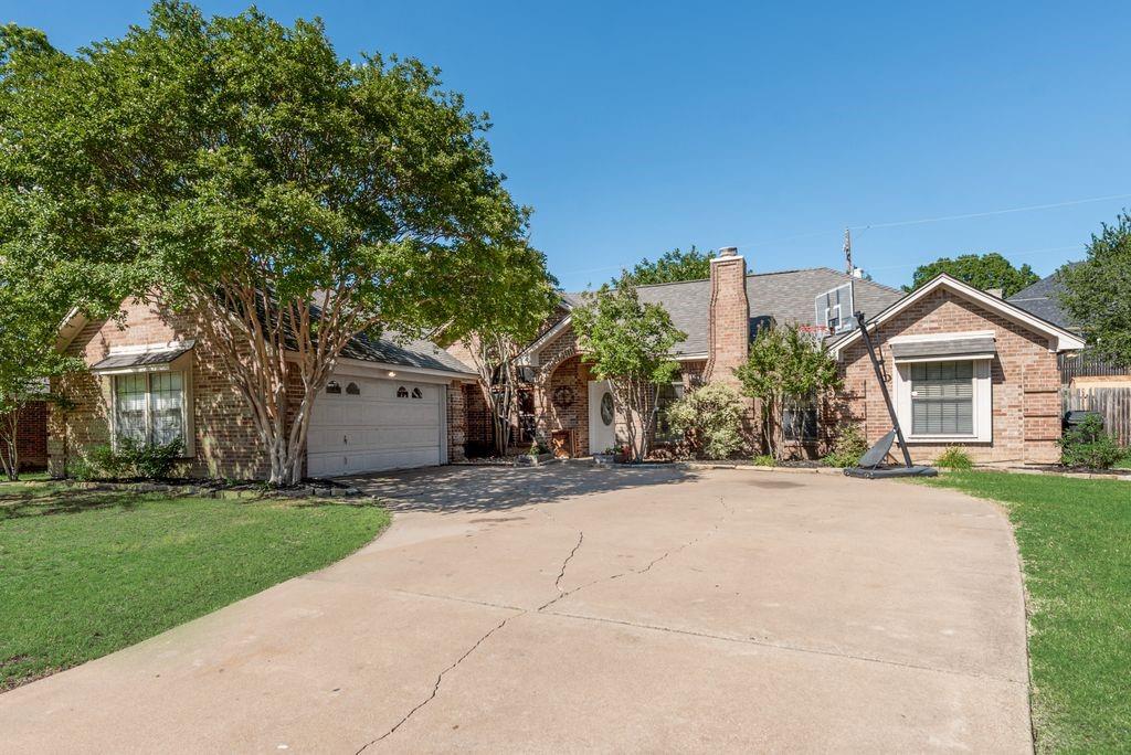 7020 Live Oak Drive Property Photo 1