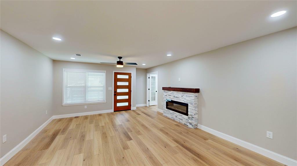 2210 Mcclure Street Property Photo 1