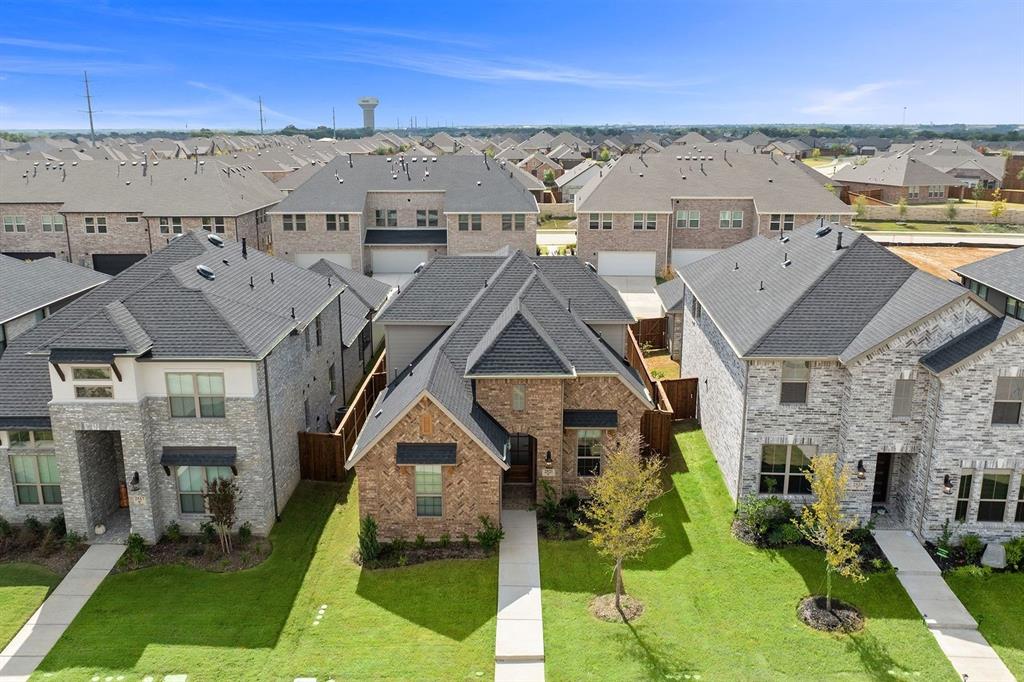 2521 Cedar Valley Cove Property Photo 3