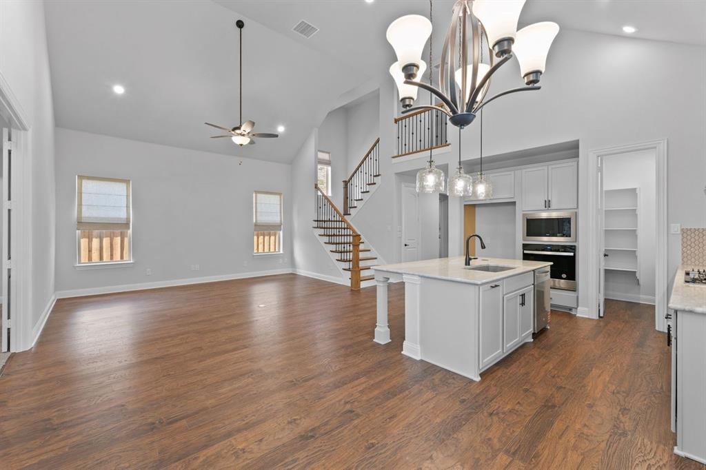 2521 Cedar Valley Cove Property Photo 10