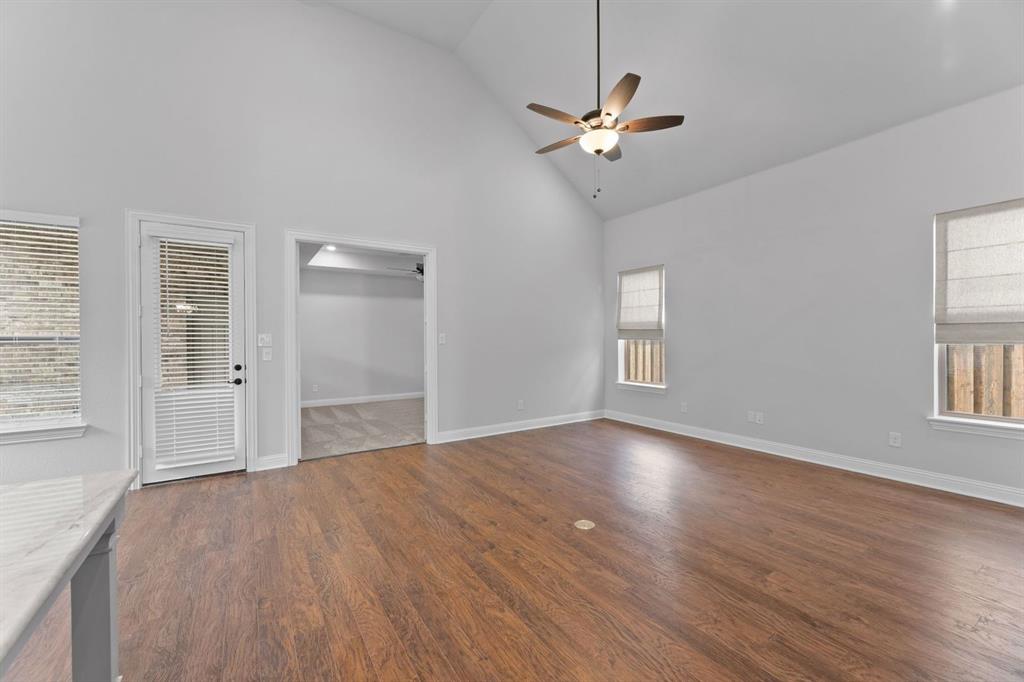 2521 Cedar Valley Cove Property Photo 11