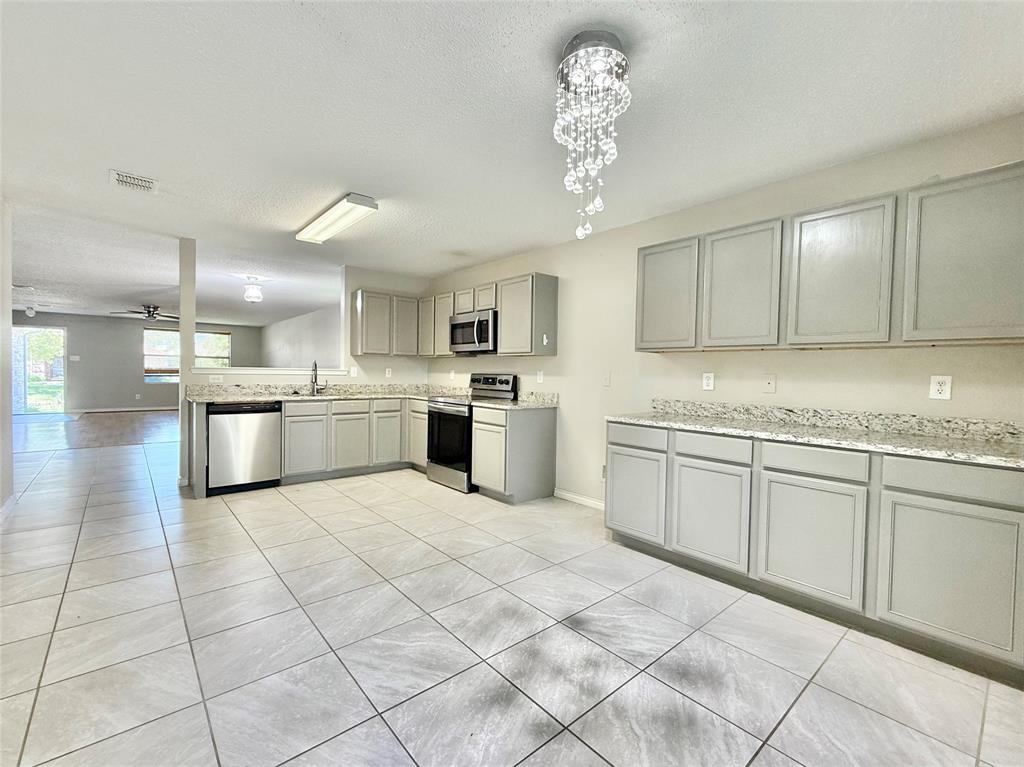 1620 Flagstone Lane Property Photo 1
