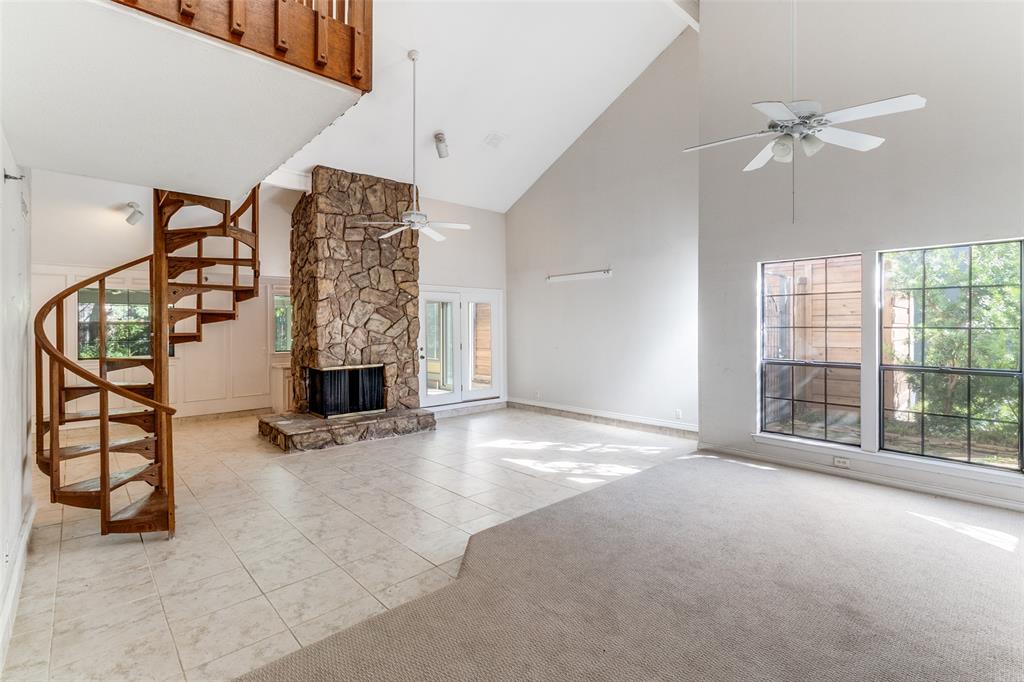 919 Liberty Court Property Photo 7