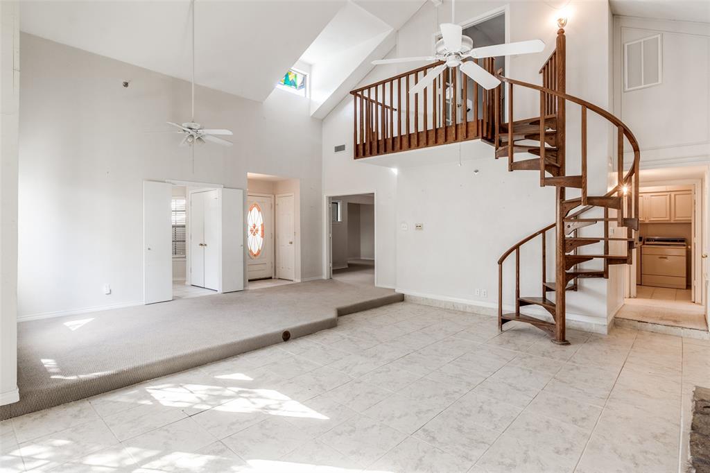 919 Liberty Court Property Photo 8