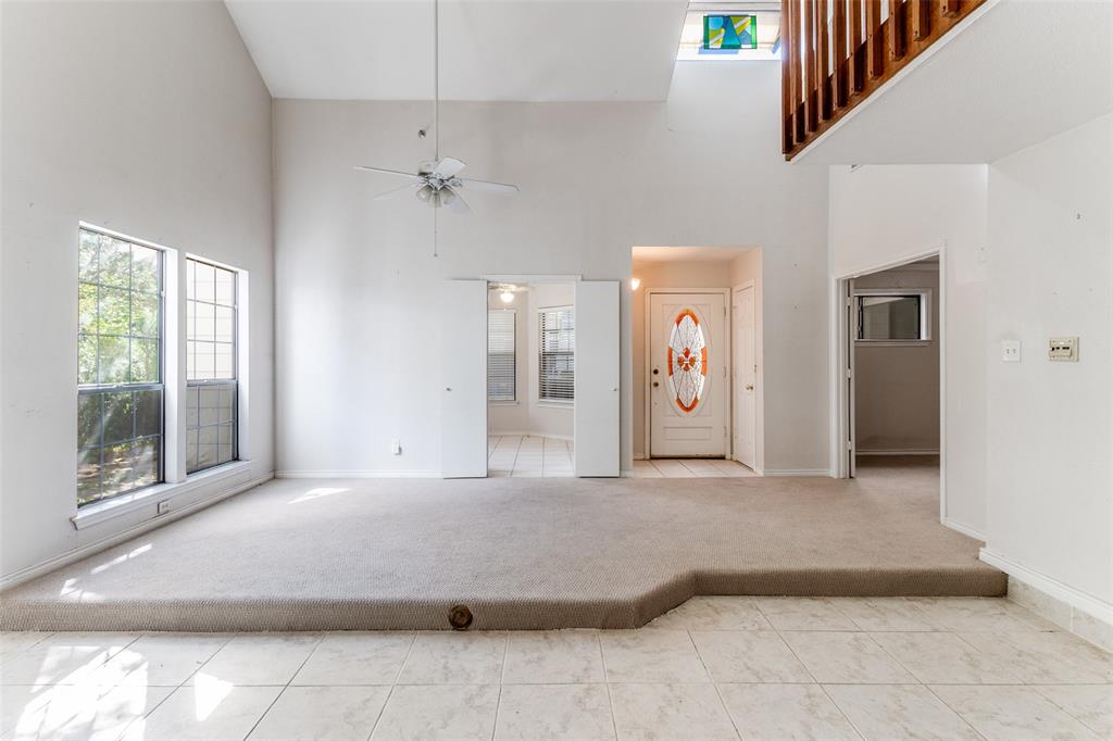 919 Liberty Court Property Photo 9